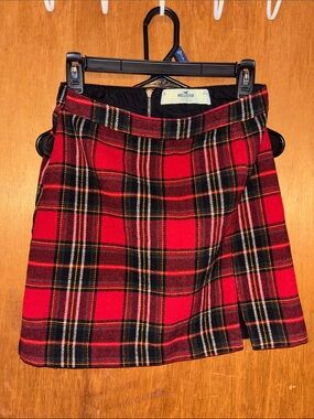 Hollister Red Black Plaid Mini Skirt